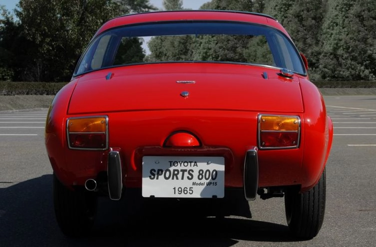 Toyota S800 04
