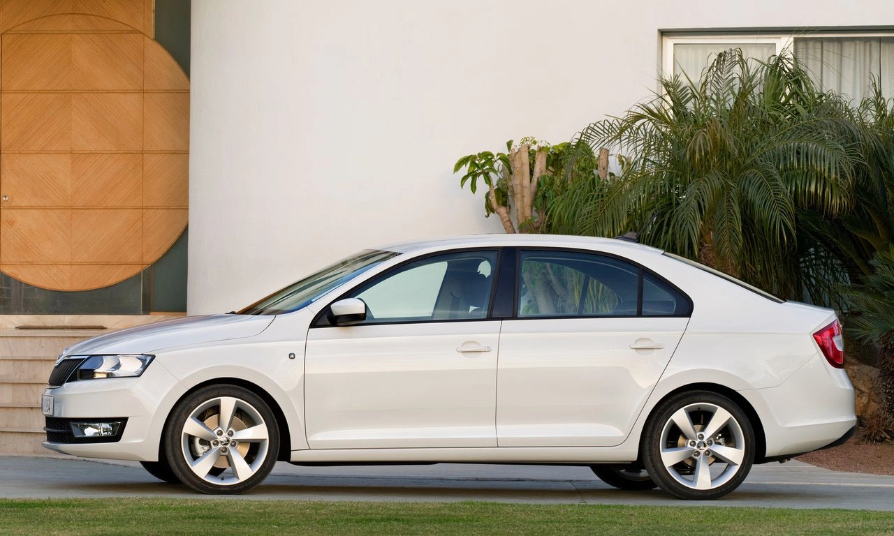 Skoda Rapid 2013 1280 07aed24540c4eff11c8bcde2e17e9c9655