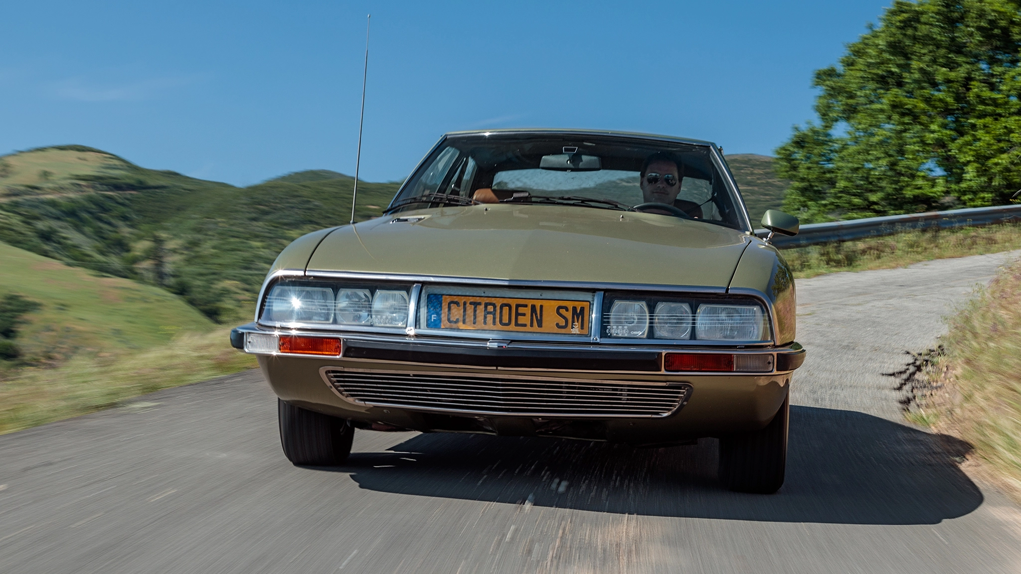 1972 Citroen SM front in motion