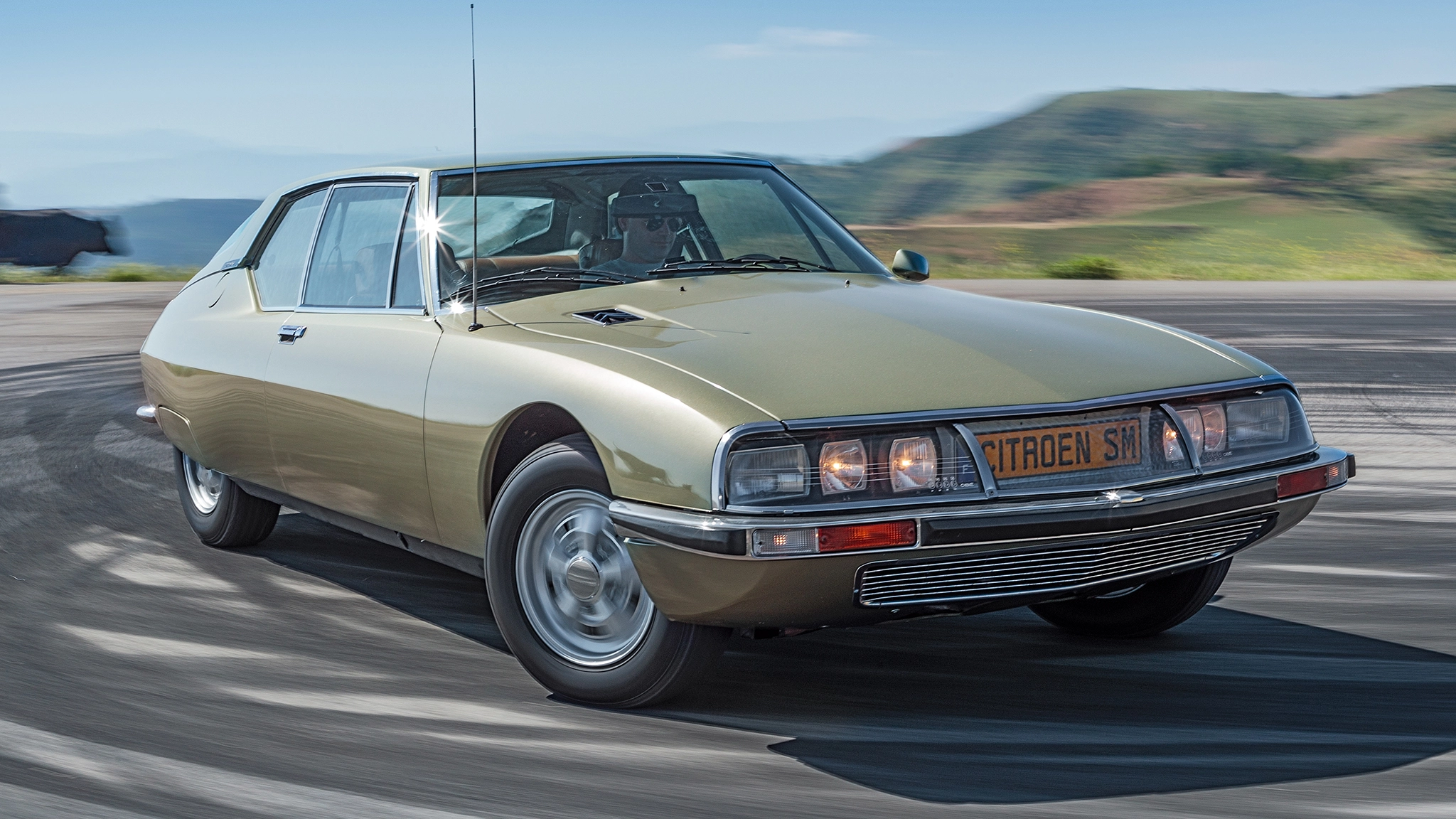1972 Citroen SM front three quarter in motion 1