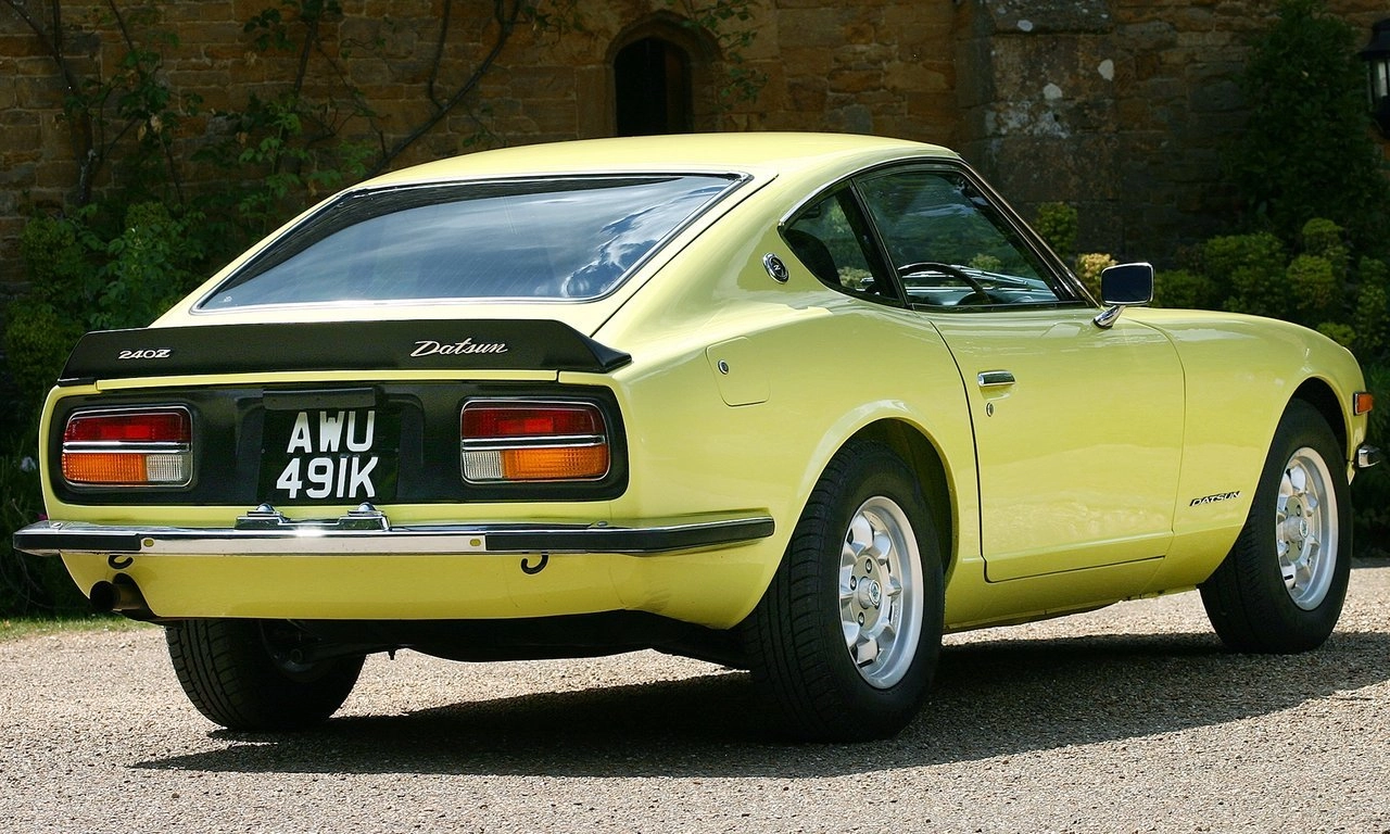 Nissan 240Z 1970 1280 63bef6f051a1e49d4d08d54a10c25391d2