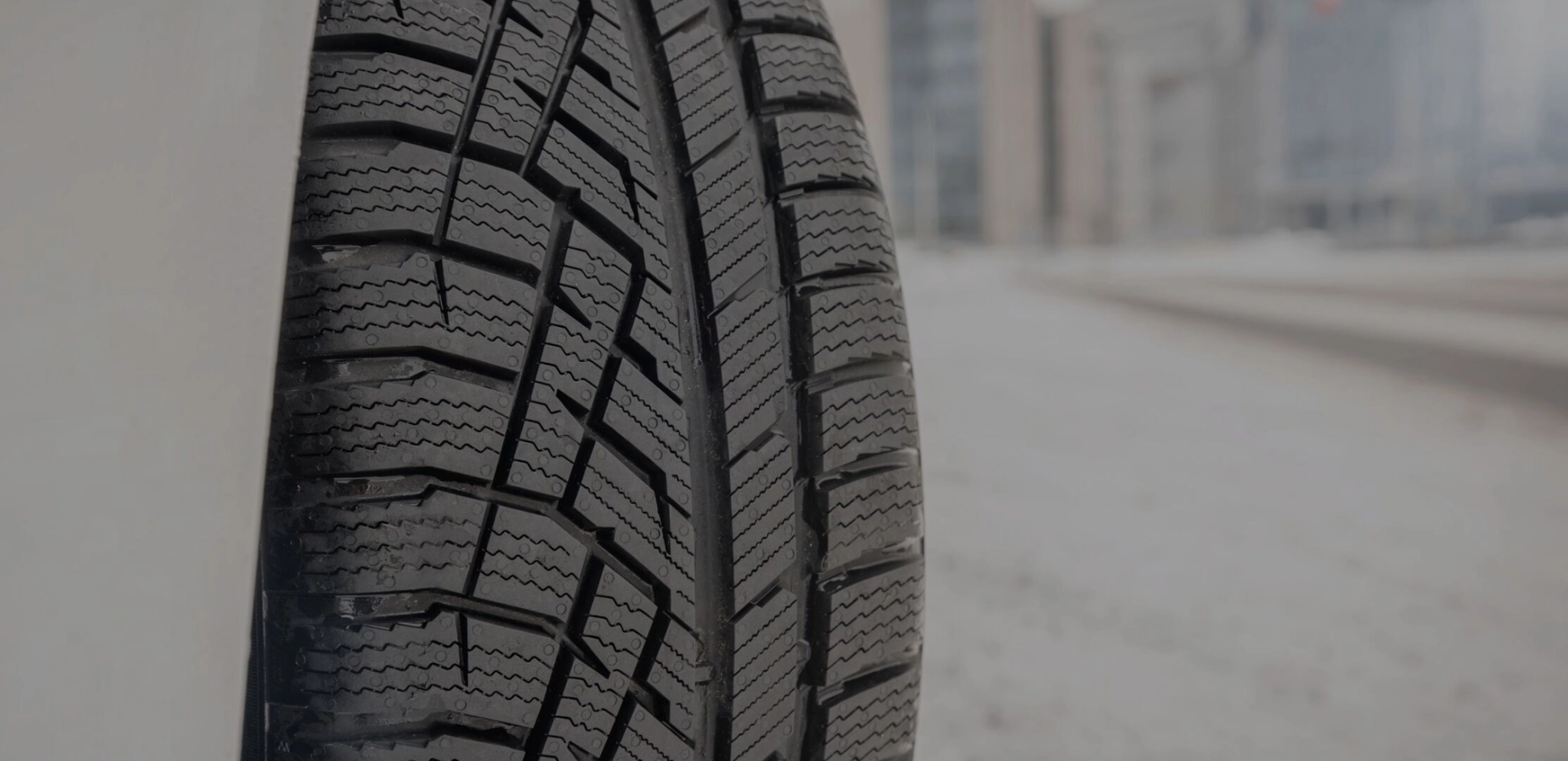 Remedy WRG5 AW Tread 2400x1160 Darkened