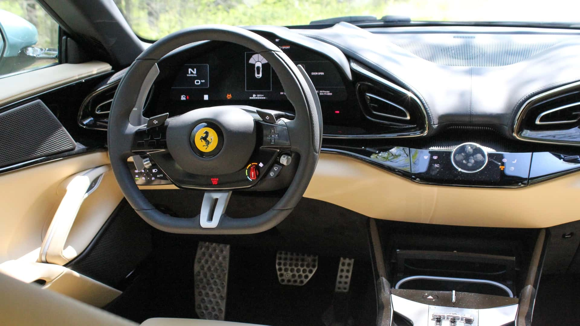 2025 ferrari purosangue review 04