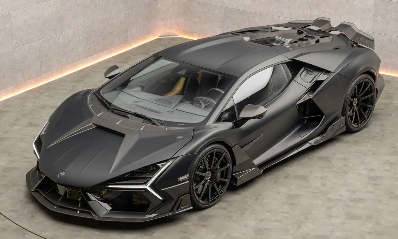 „Initiate“ unikat u Mansory stilu