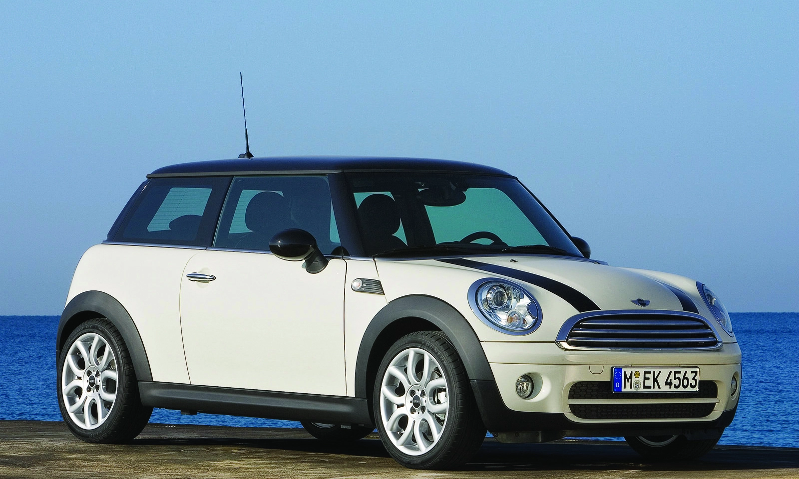 Mini Cooper D 2008 1600 06