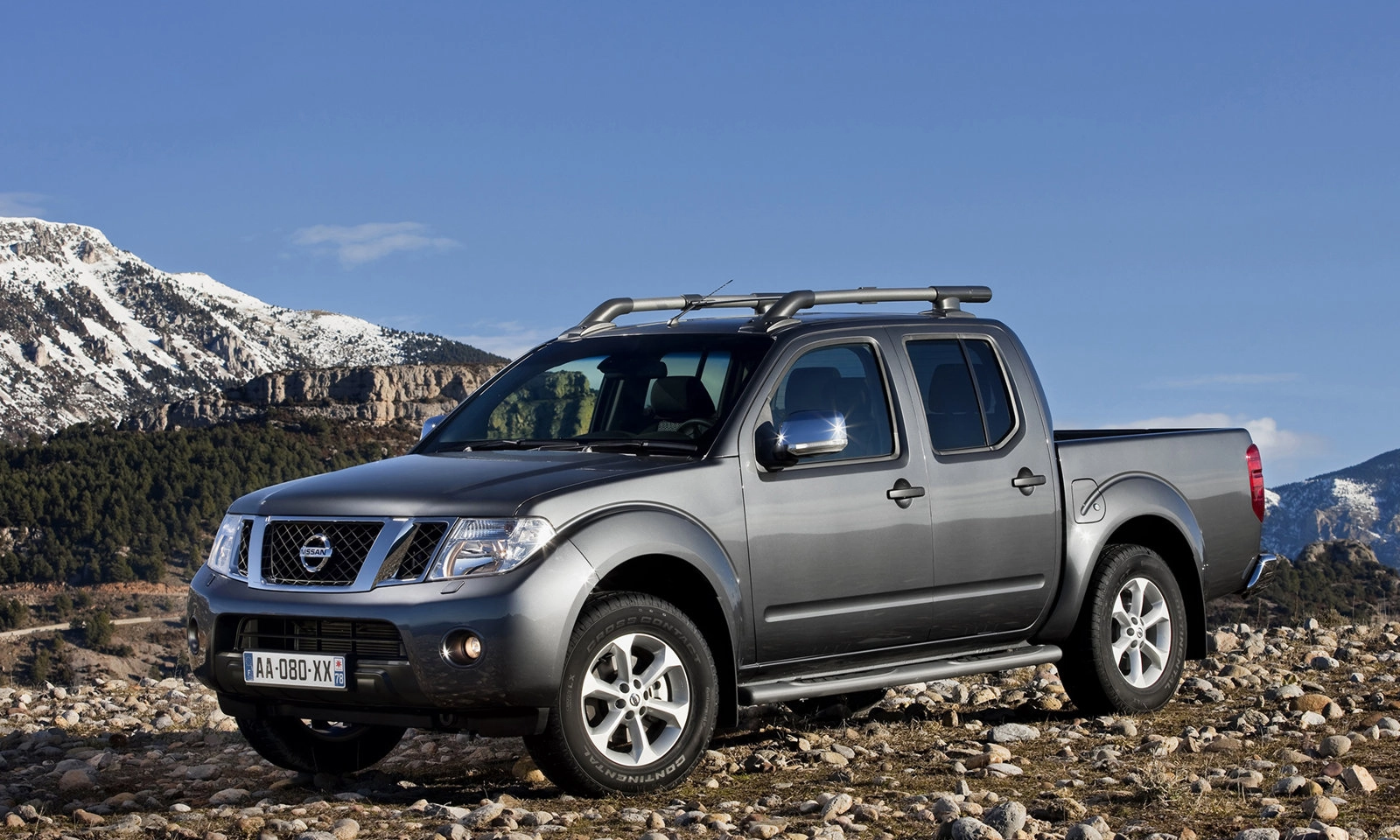 Nissan Navara 2010 1600 02