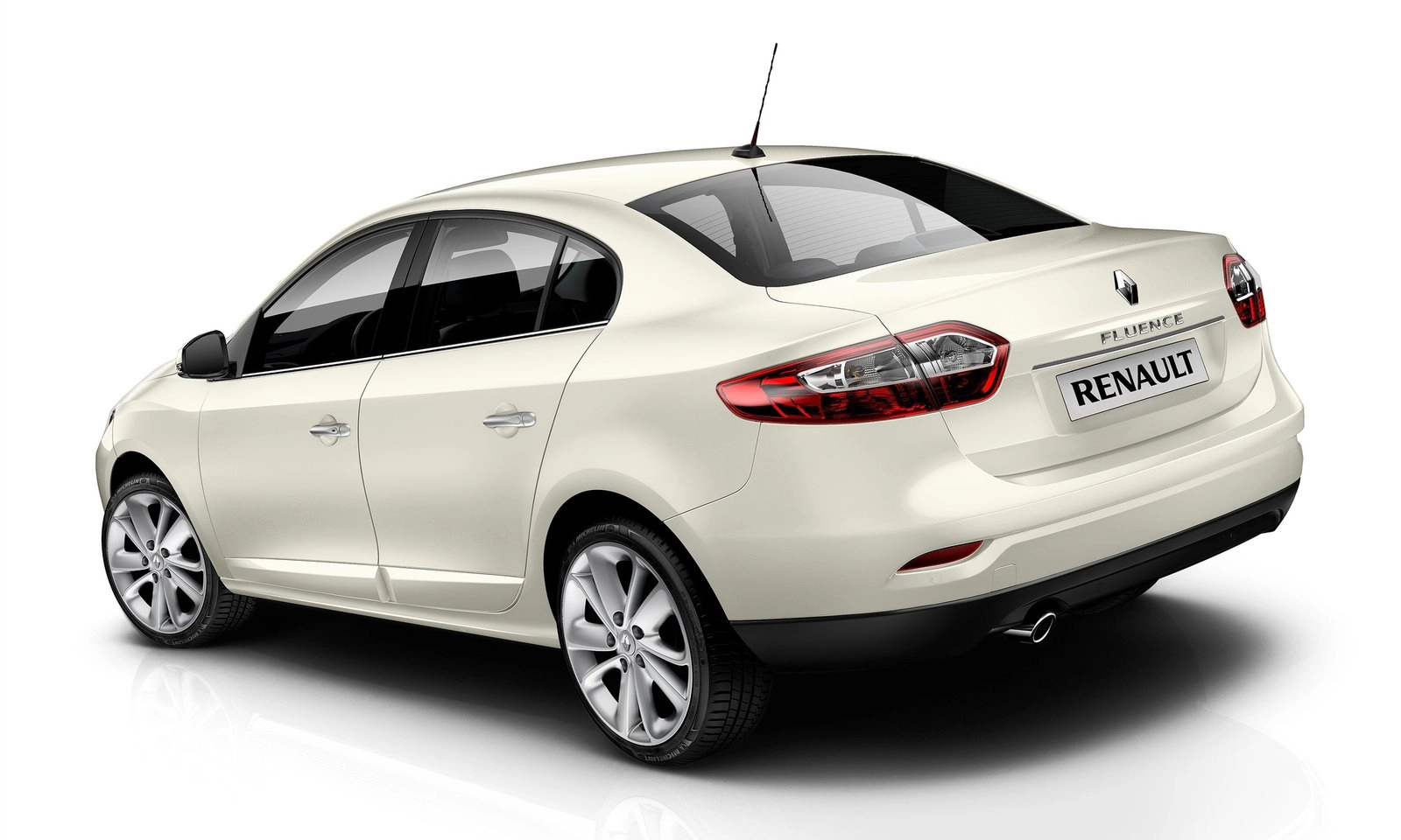 Renault Fluence 2013 1600 06