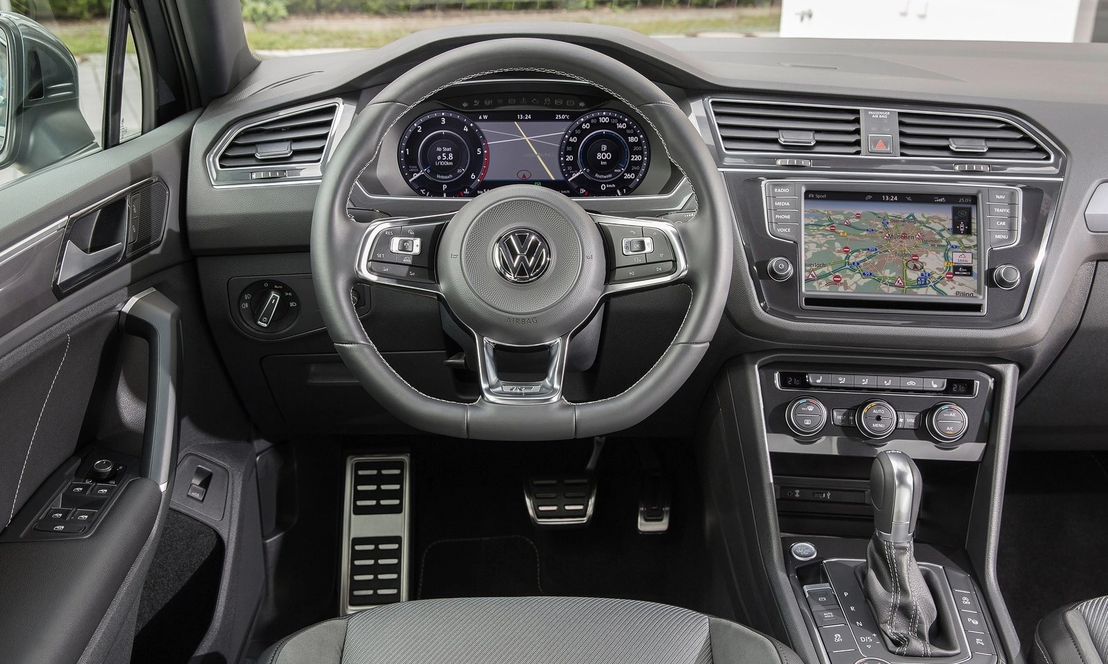 Volkswagen Tiguan 2017 1600 5c