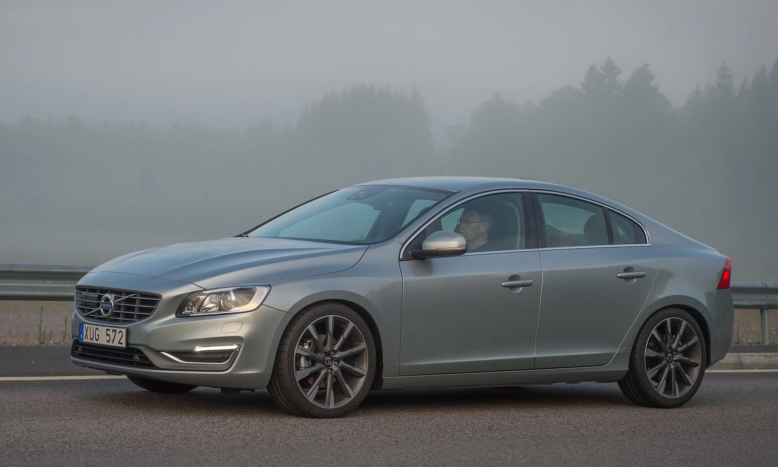 Volvo S60 2014 1600 07