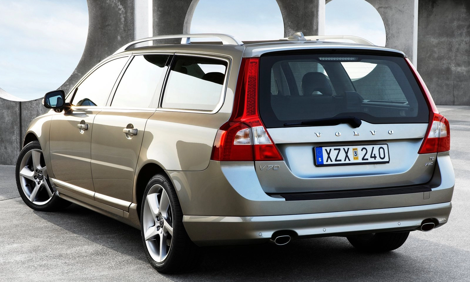 Volvo V70 2008 1600 35