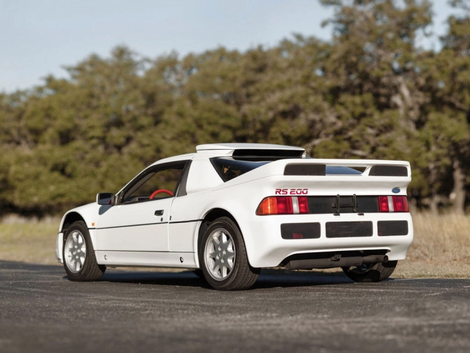 Ford RS200 2 672x505