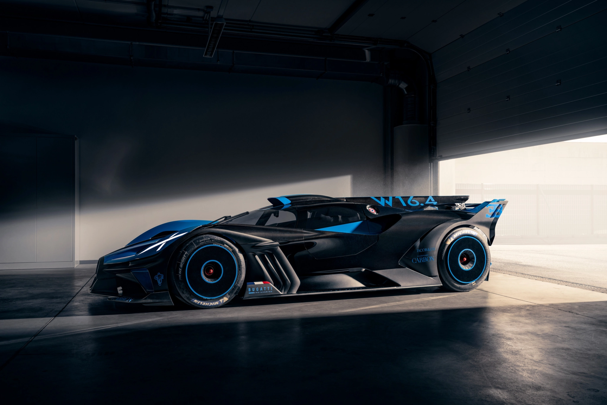 Bugatti Bolide Daylight 5