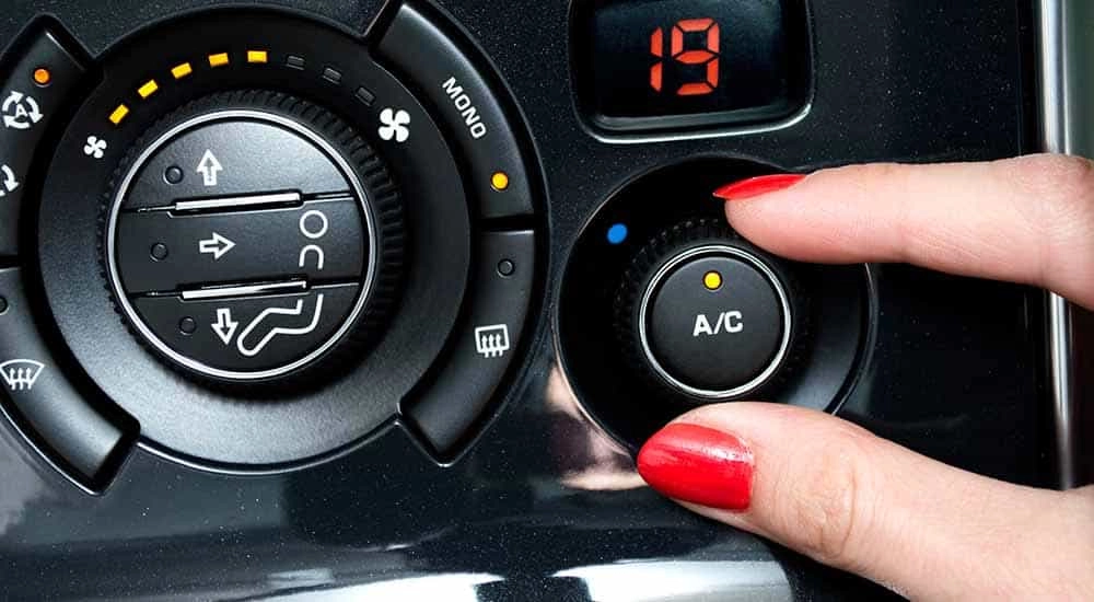 How do car air conditioning systems work hero image