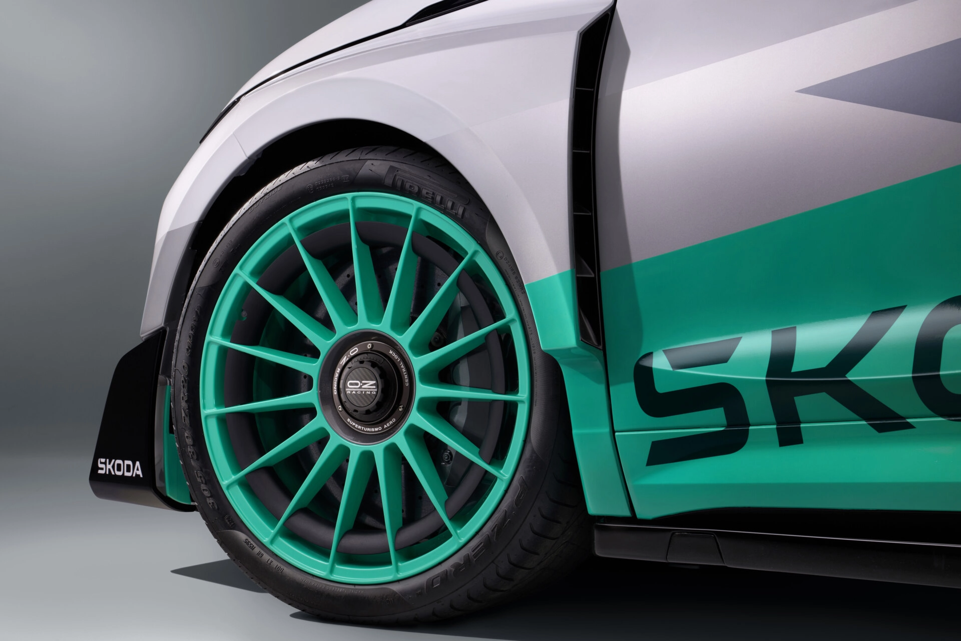 15 New Enyaq RS Race 36b9cdbc 1920x1281