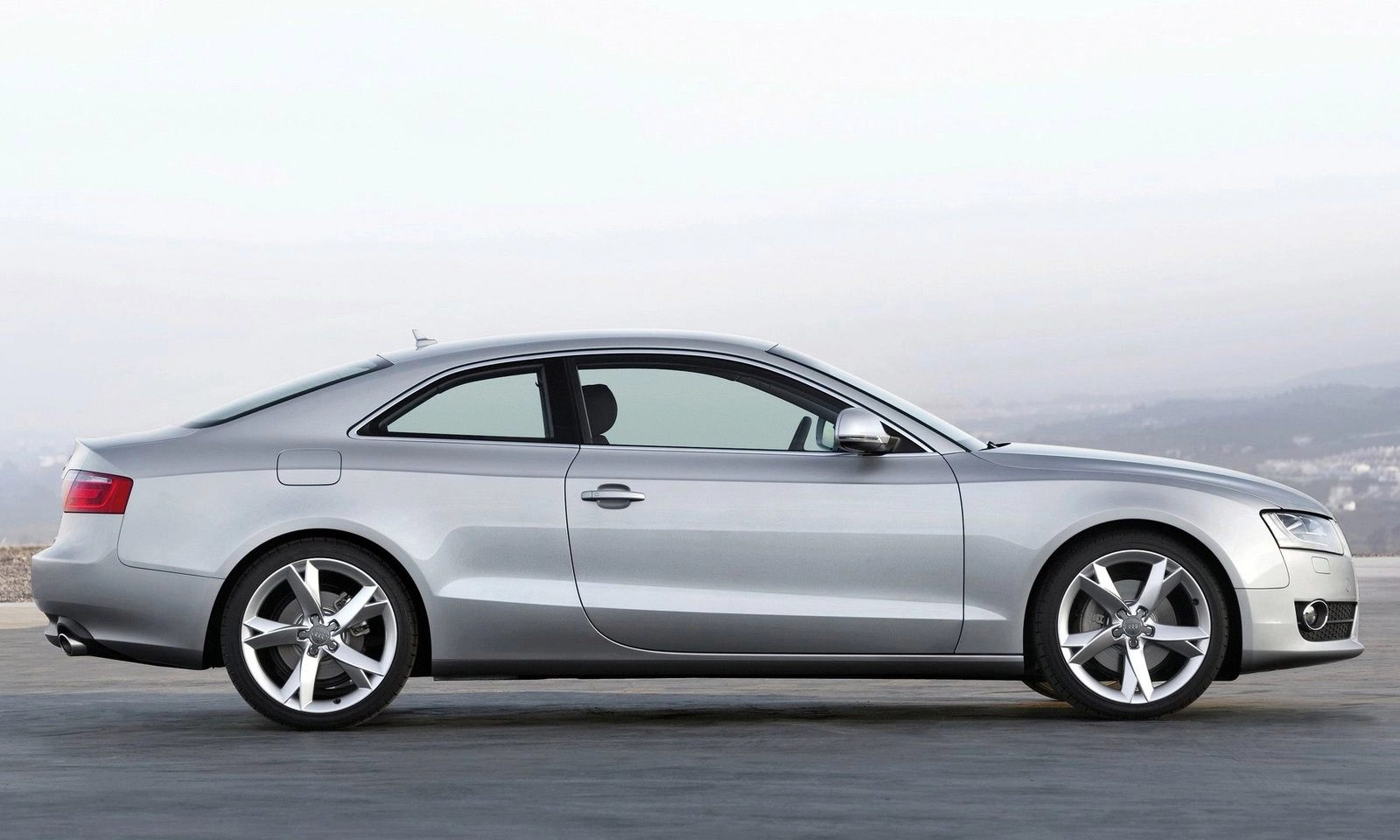 Audi A5 2008 1600 2f