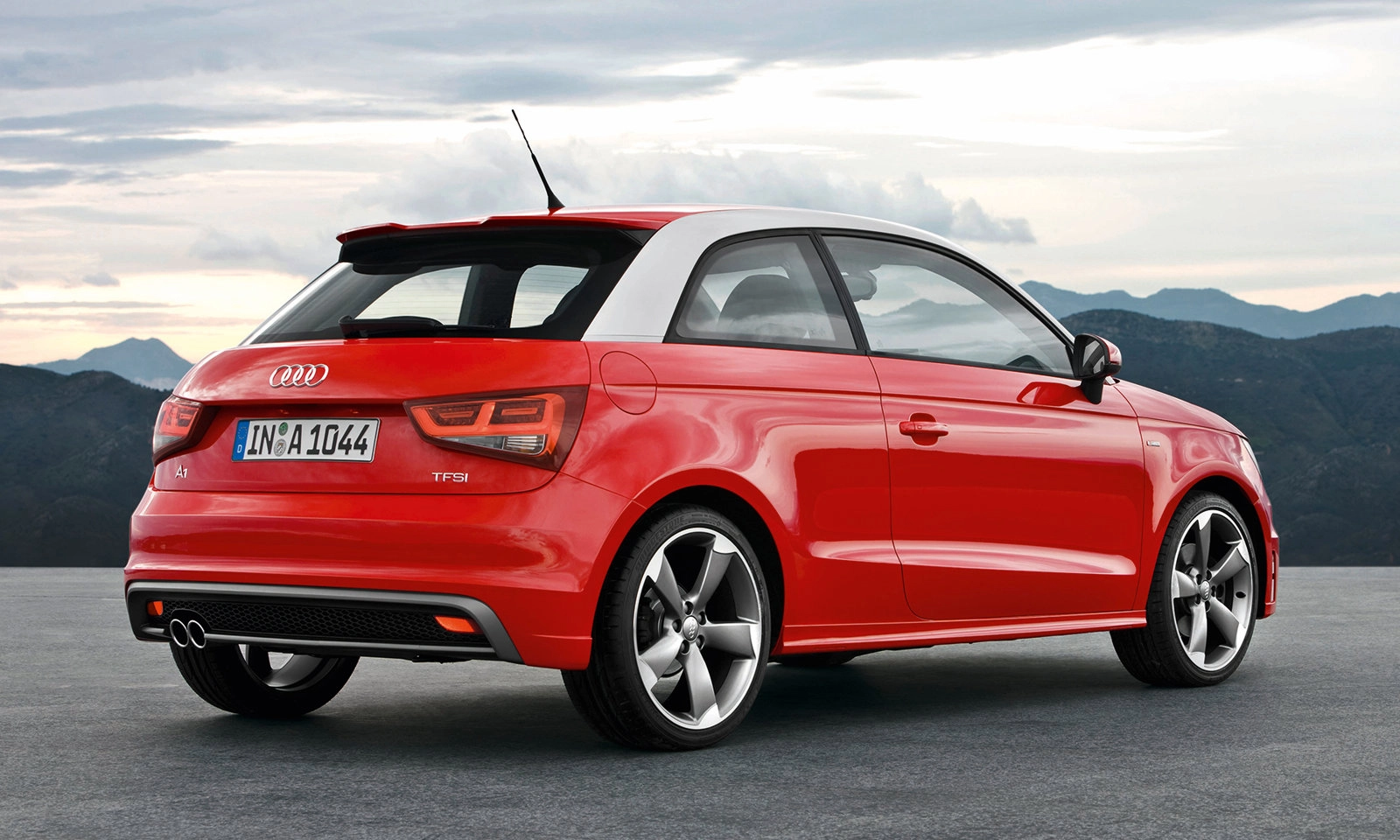 Audi A1 2011 1600 4b