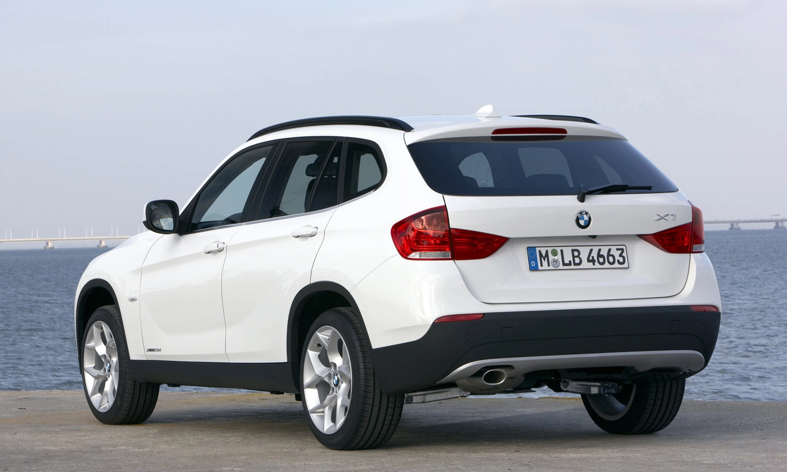 BMW X1 2010 1600 56