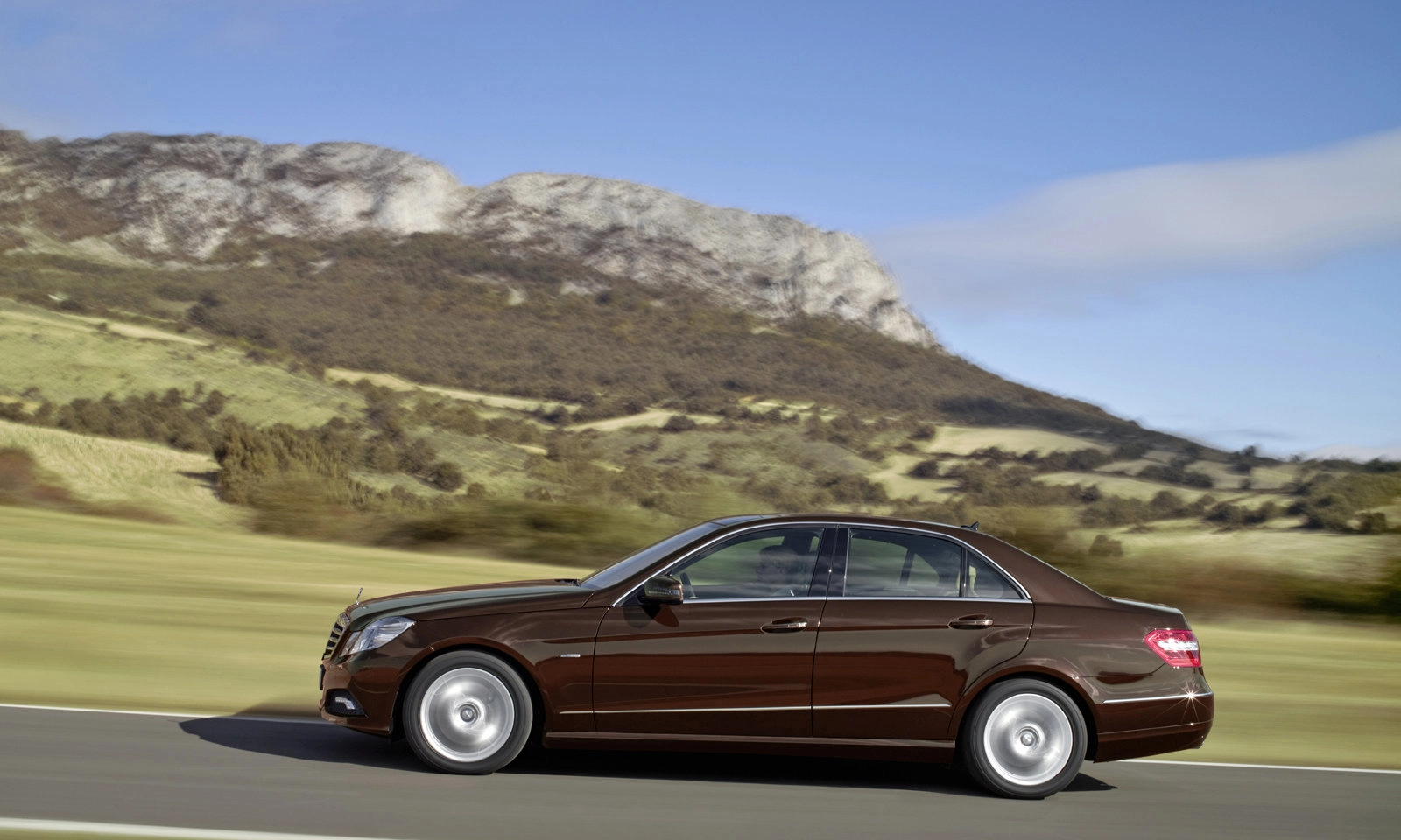 Mercedes Benz E Class 2010 1600 46efefeewefe