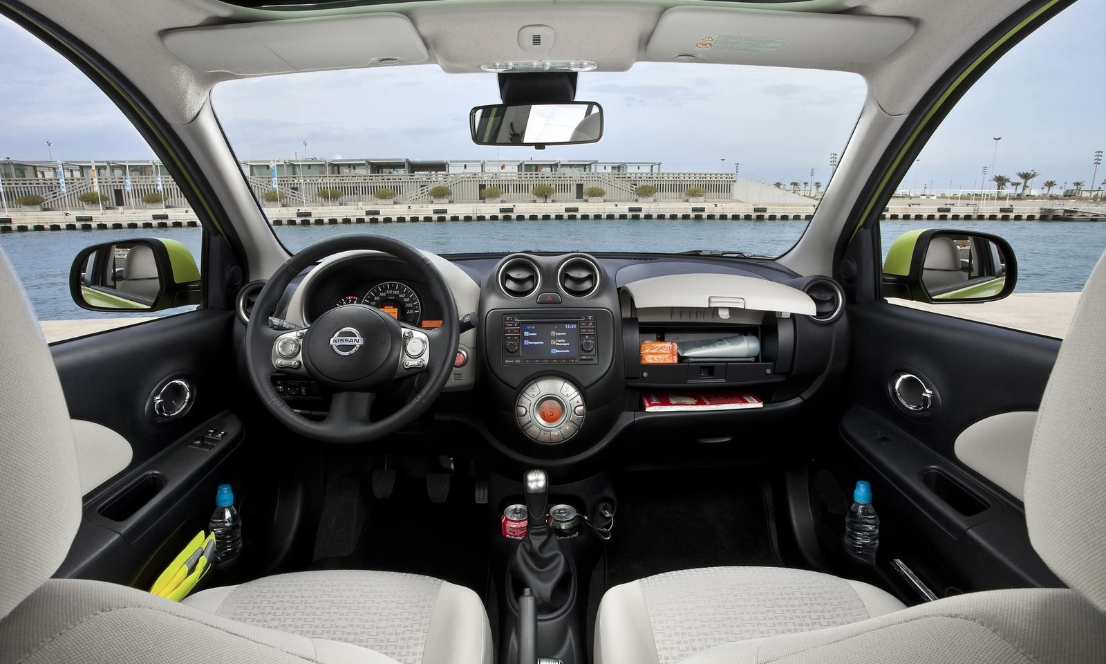 Nissan Micra 2011 1600 2c