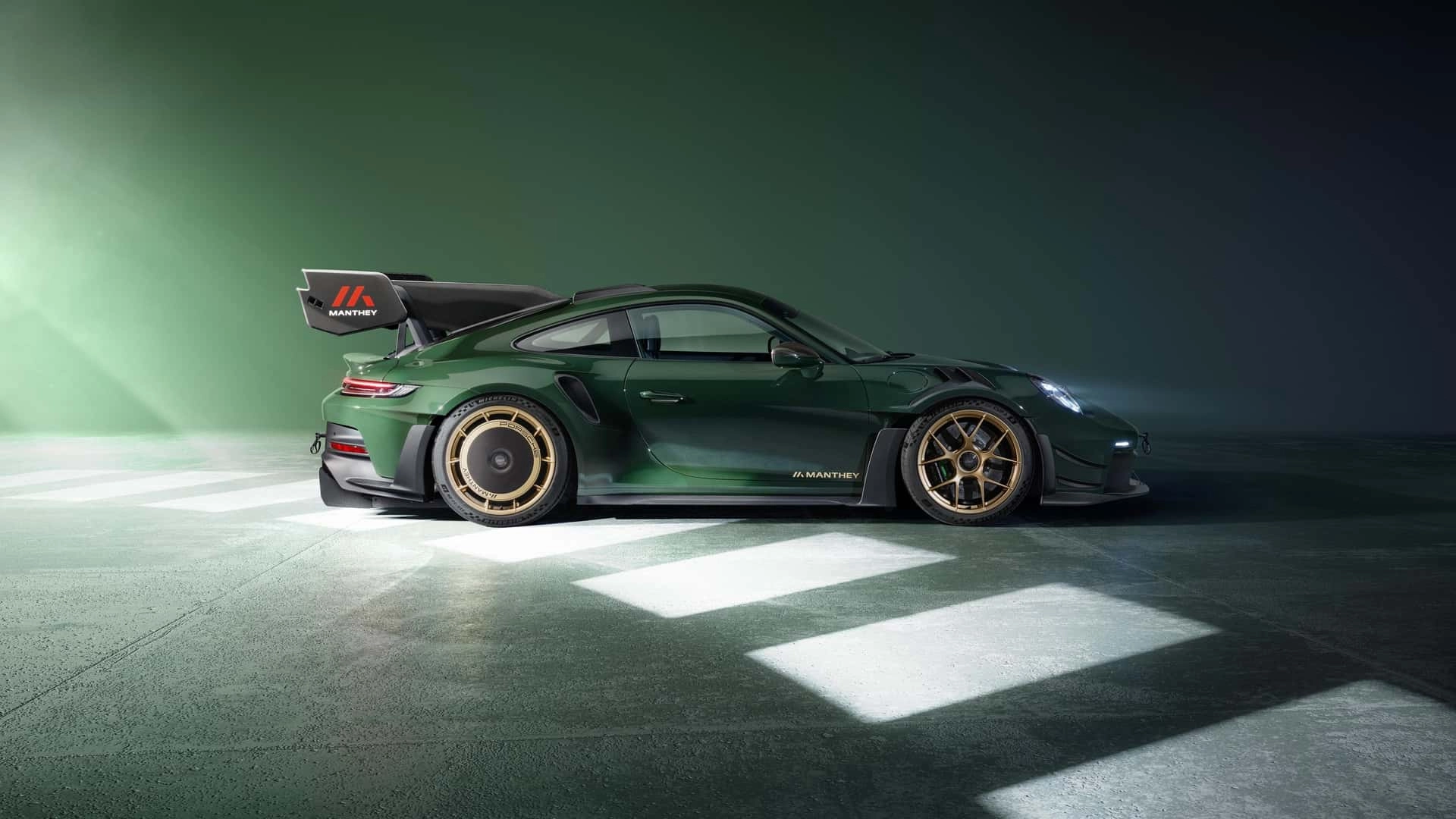 Porsche 911 gt3 rs with manthey kitsdfhasdfhadsfh