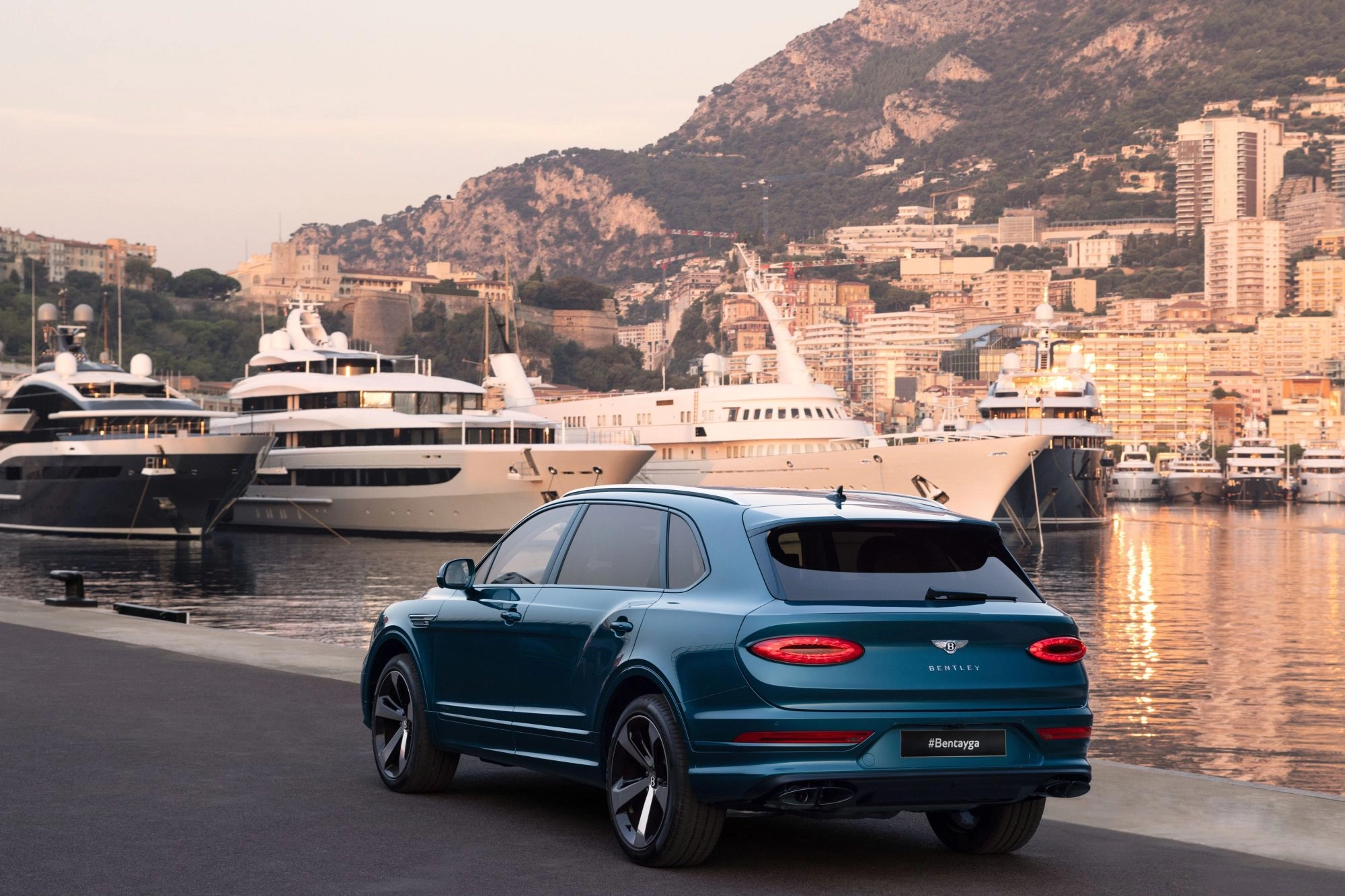 Bentayga EWB Azure Riviera Collection 3