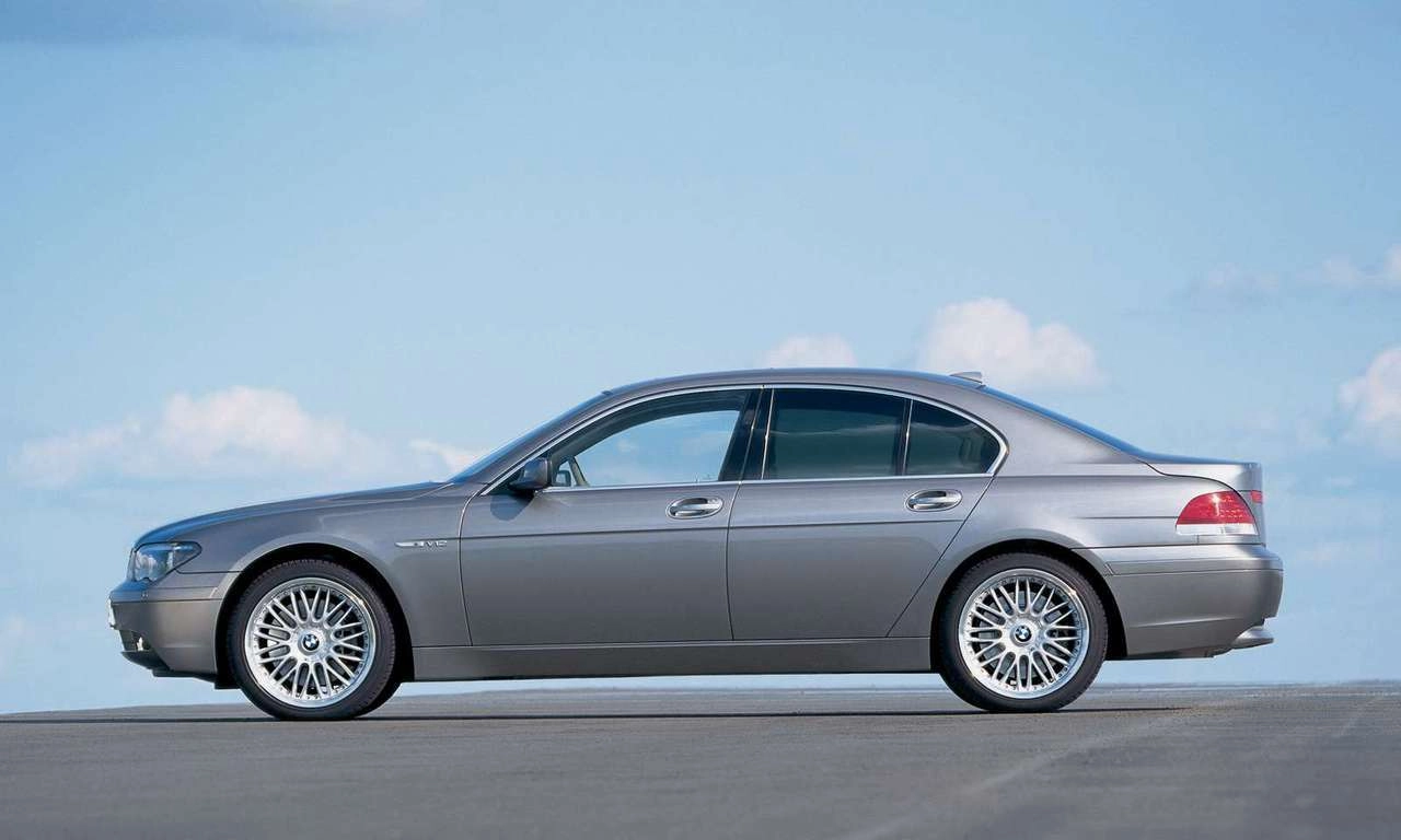 BMW 760i 2002 1280 920ac0cef80917a3f64f81f3e0c7657277