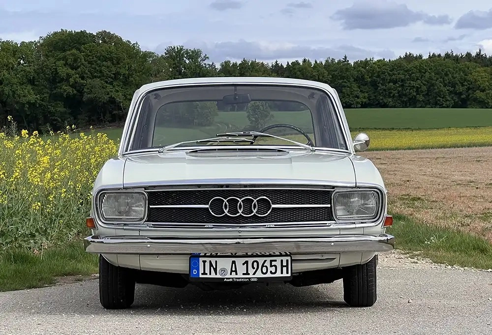 01 Mit Starthilfe Von VW Und Mercedes Die Vorkriegsmarke Quelle Autodrom