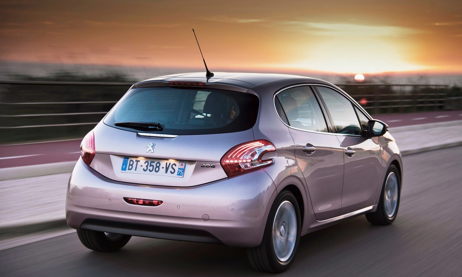 Peugeot 208 2013 1600 27