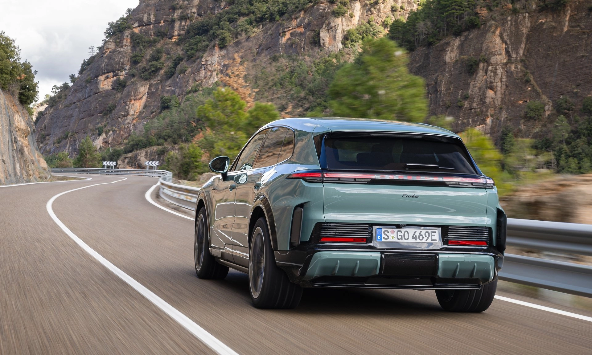 Porsche Cayenne Turbo Electric 2026 HD 073eac6e1c4050c1b2deca11a9a8622afeb4ad8ca