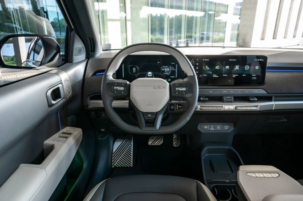 Kia ev3 gtline snowwhitepearl seoul interior hires 002