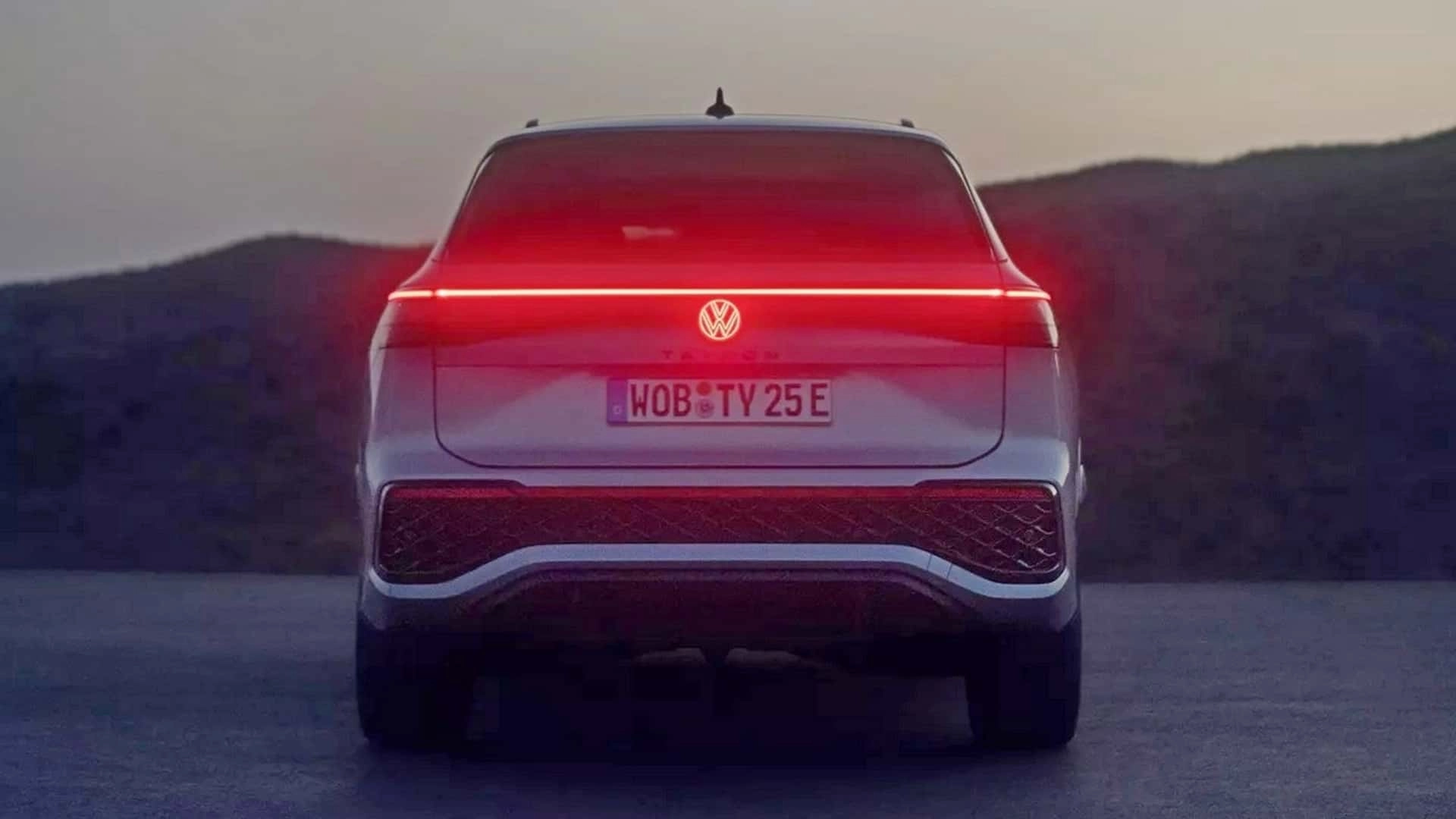 Volkswagen tayron 2025   teasers