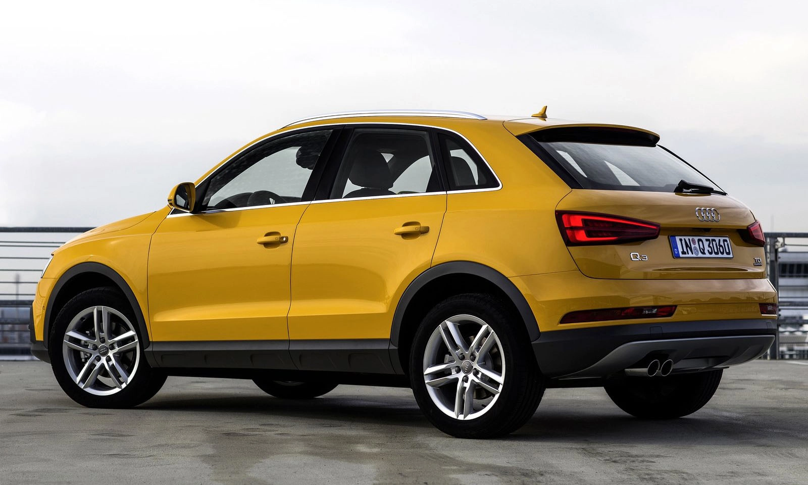 Audi Q3 2015 1600 1d