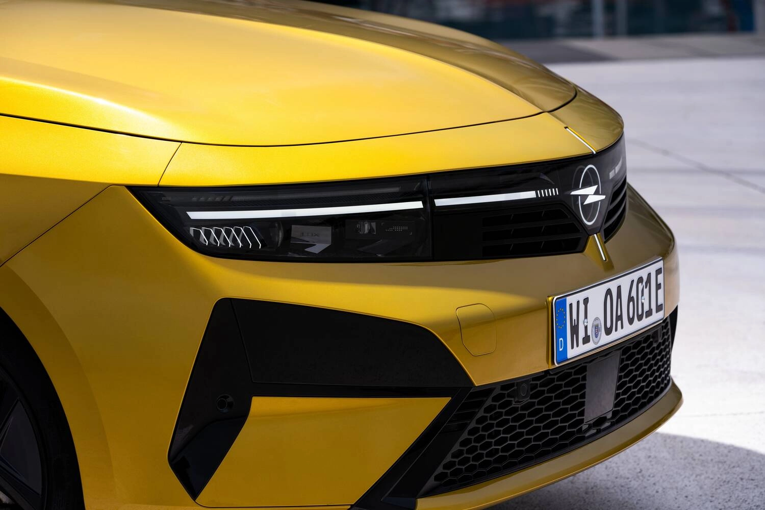 Opel Astra Hatch Croatia Yellow 2026 29