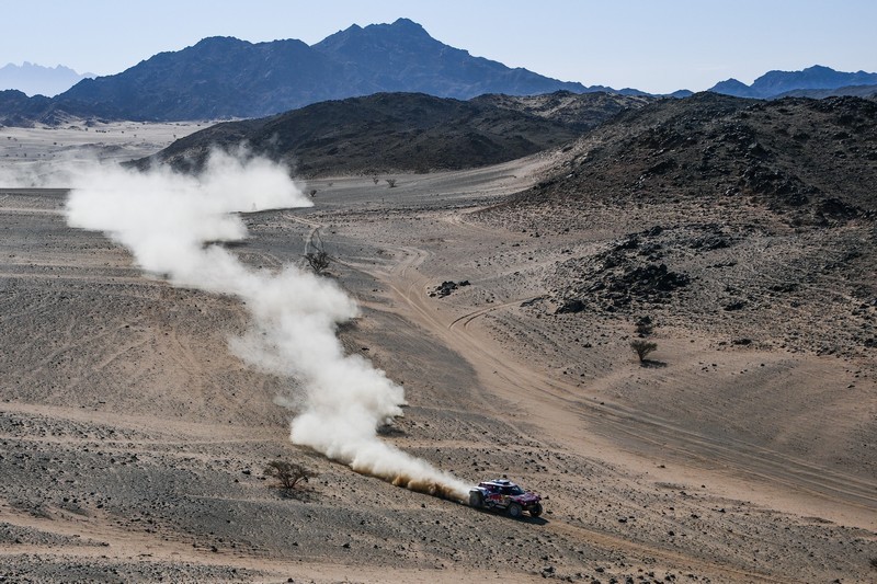 Počeo legendarni Dakar reli, prvi put se vozi u Saudijskoj Arabiji