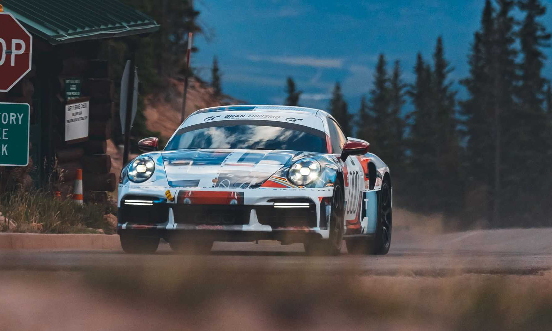 Porsche 911 Turbo S prestigao Bentley na vječnoj Pikes Peak listi