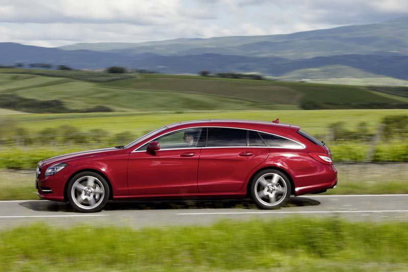 CLS Shooting Brake zvanično