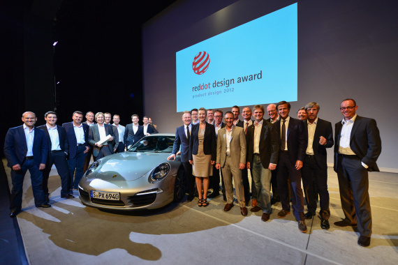  Style Porsche ovjenčan počasnom titulom „red dot: design team of the year 2012“ 