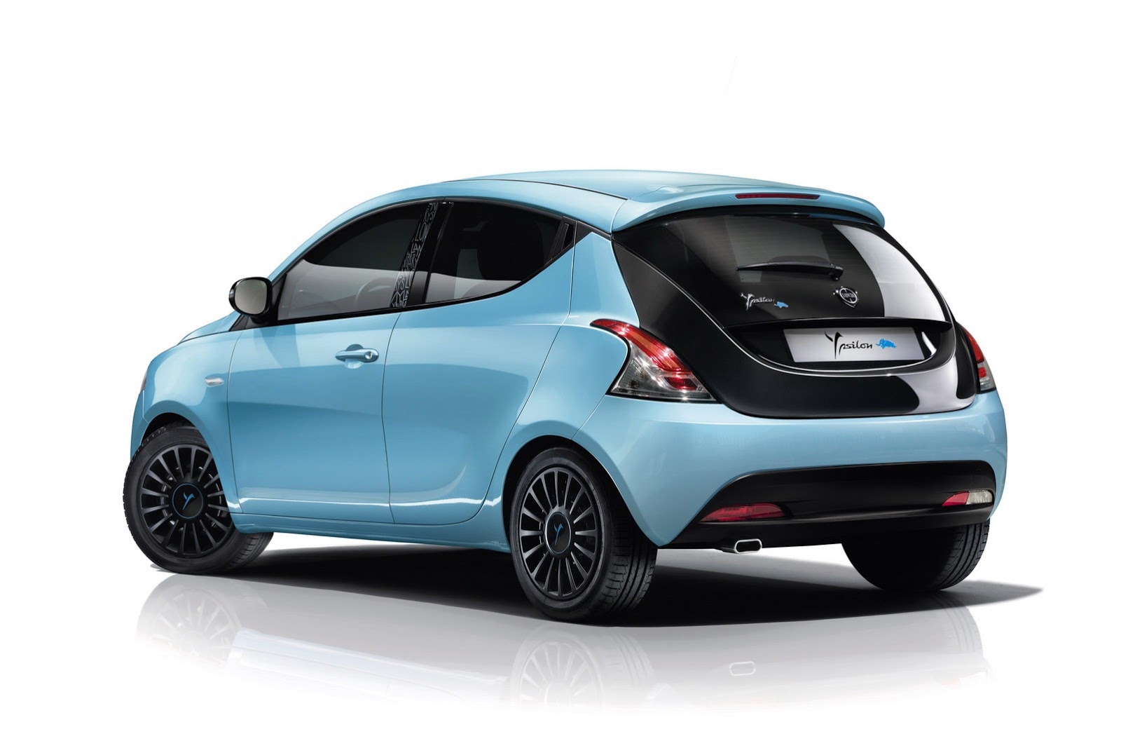 Lancia predstavlja dva posebna modela Ypsilon