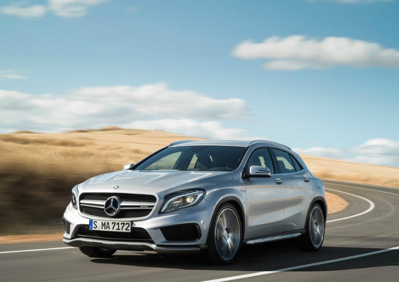 Crossover Mercedes – Benz GLA 45 AMG vrhunskih performansi