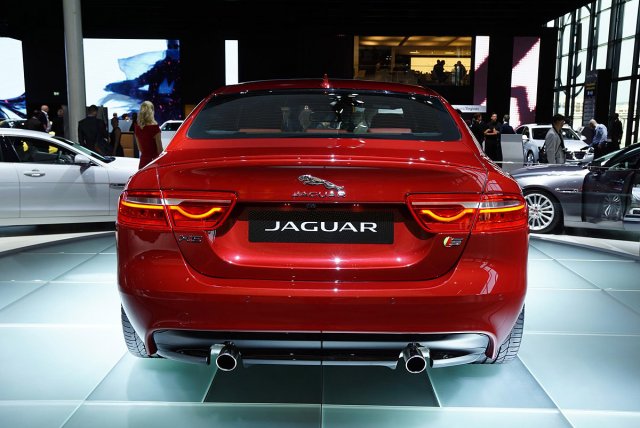 Jaguar na pariskoj premijeri