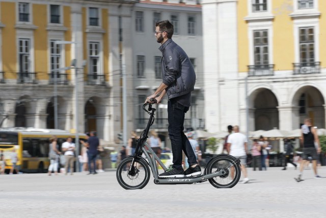  Električni skuter već u prodaji