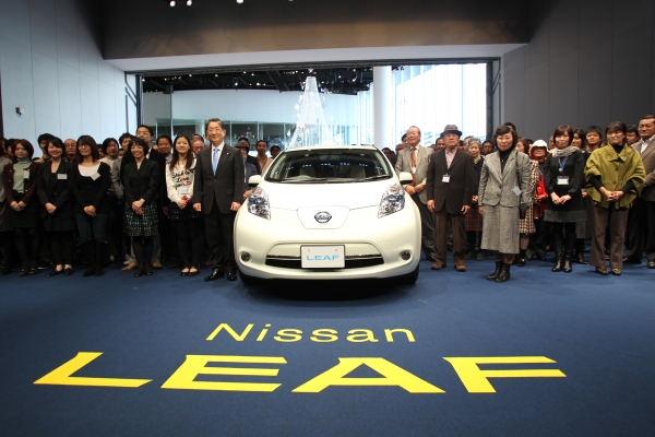 Nissan Leaf automobil godine